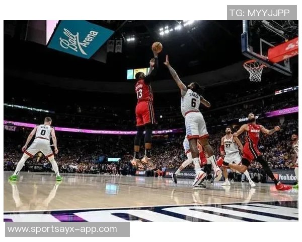 阿德巴约半场表现出色10投7中贡献16分5篮板助力球队高效终结比赛 阿德巴约半场表现出色10投7中贡献16分5篮板助力球队高效终结比赛